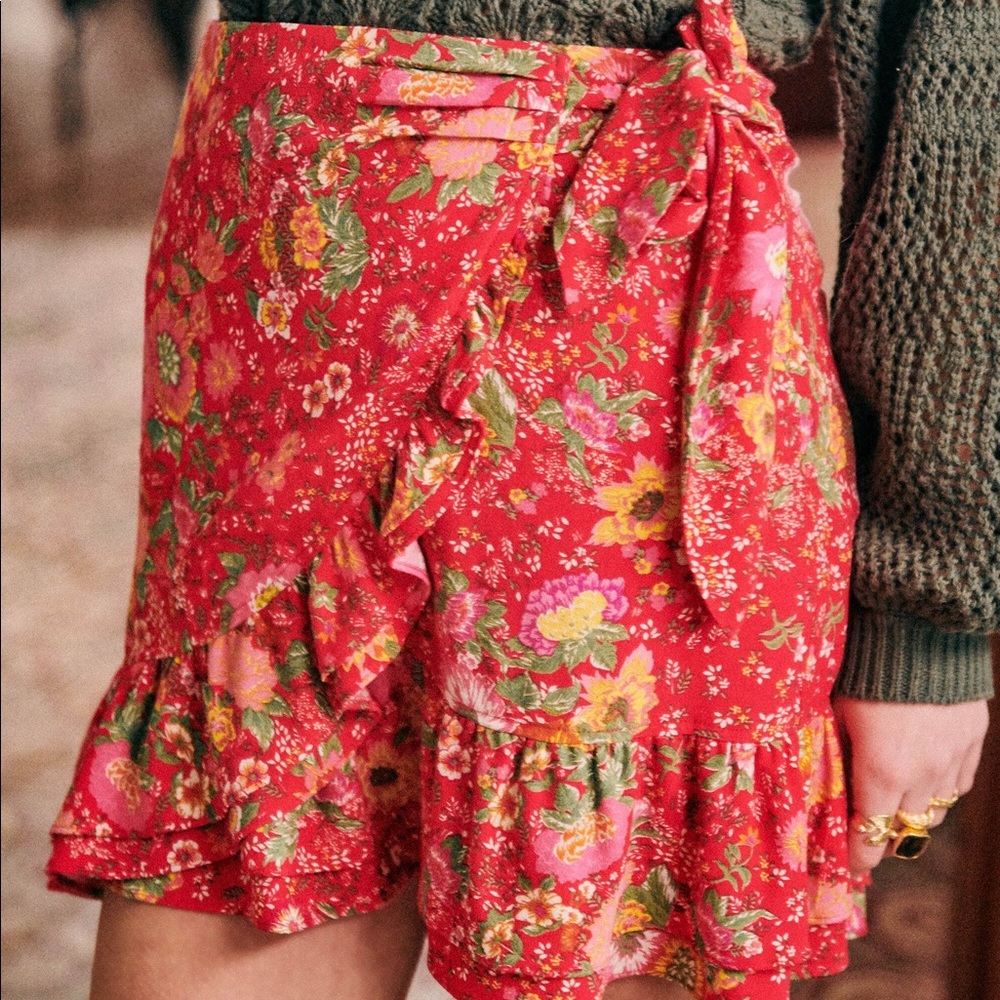Sezane Come Skirt Printed Little Red Flowers Size 40